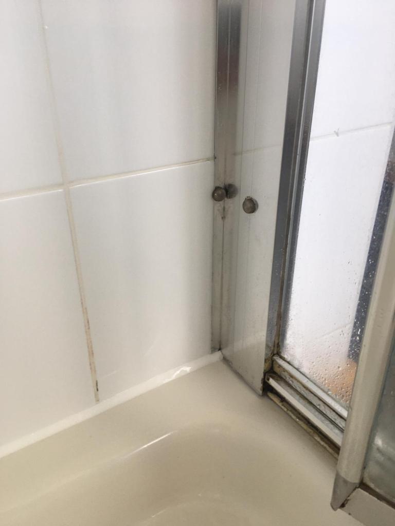 Mastic Solutions Cut out and re-seal
